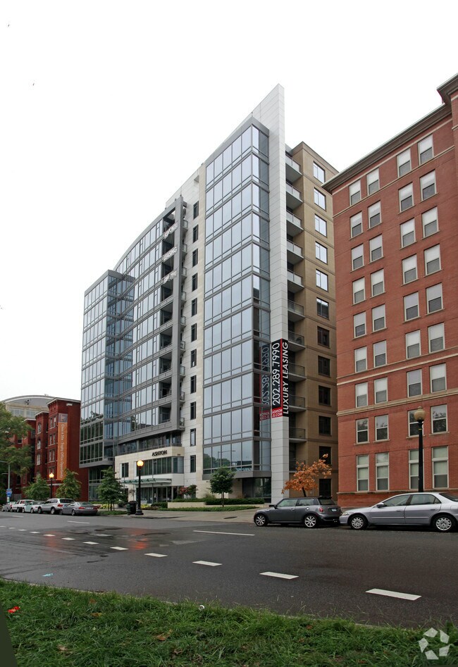 Ashton Judiciary Square Apartments