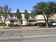 College Hills West Apartments