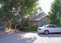village Green Townhomes Apartments
