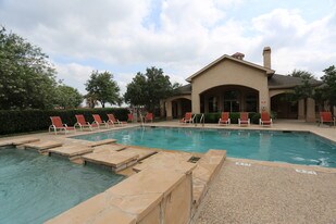 Bandera Commons Apartments