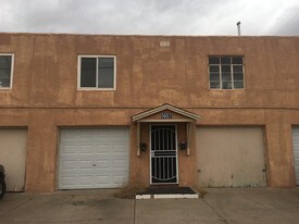 5607 Bell Ave SE Albuquerque NM Apartments