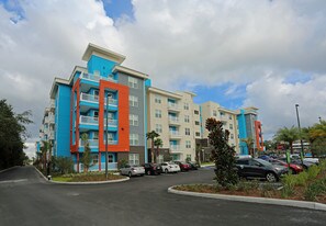 IQ Apartments