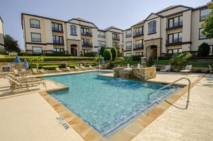Vail Village Apartments