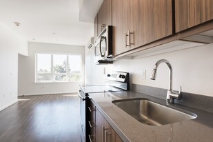 The Hawthorne PDX Apartments
