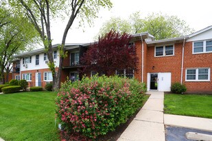Clayton Court Apartments