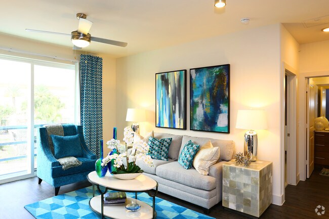 Standard at the Domain Apartments