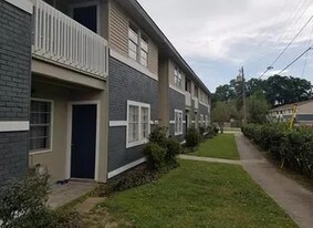 Sycamore Village Apartments