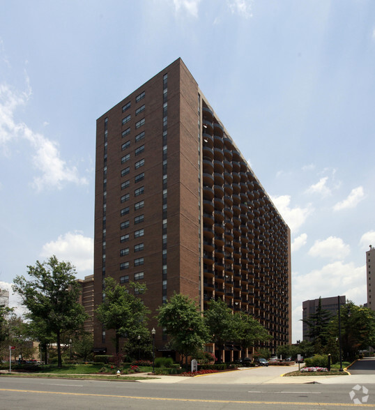 The Point Pentagon City Apartments