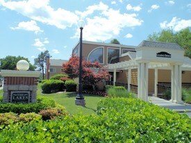 The Lakes Apartments