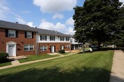 Chadwick Manor Apartments