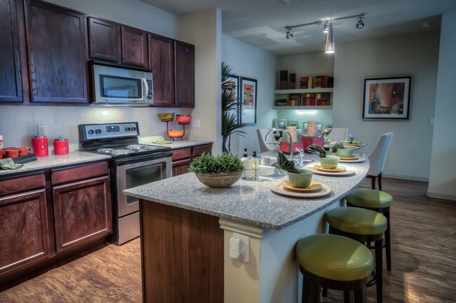 Dolce Living Burleson Apartments