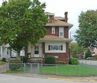 109 Park Dr Apartments