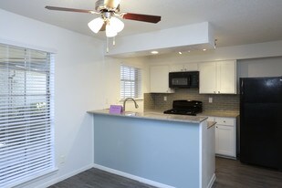 Wilshire West Apartments