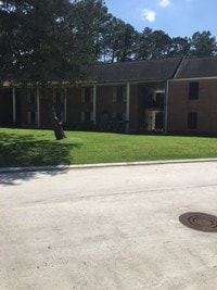 3700 Pine Manor Ln Apartments
