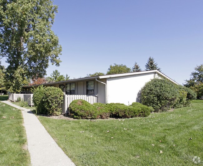 Roanoke Apartments In Rochester Hills Mi Roanoke Apartments In Rochester Hills Mi