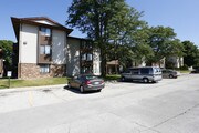 Parkway Apartments