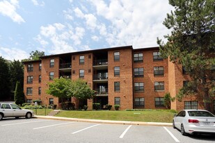 Ivy Hall Apartments