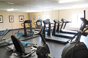 Furnished Studio – Arlington - Six Flags Apartments
