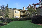 Colonial Village at Windsor Place Apartments