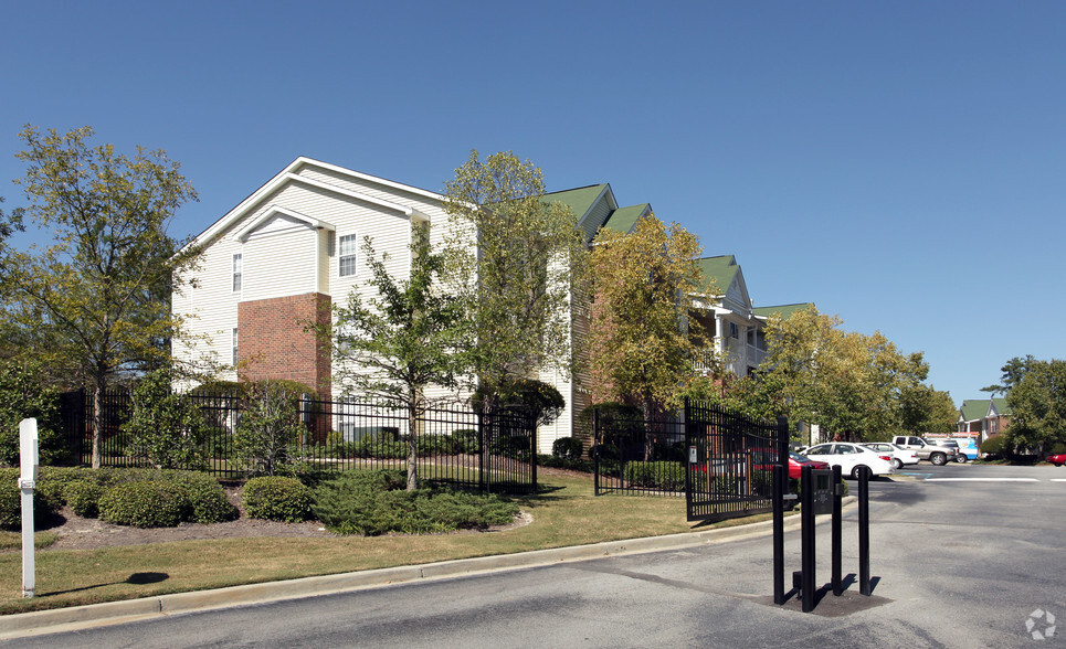 Greenbrier Apartments Columbia