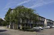 Teakwood Village Apartments