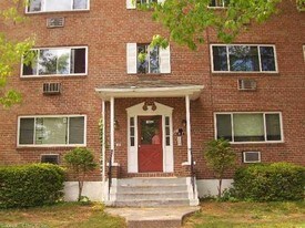 1052 Burnside Ave East Hartford CT Apartments