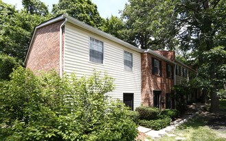 Walnut Creek Townhomes Apartments