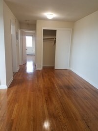 MHP 439 N. Frederick Ave LLC Apartments