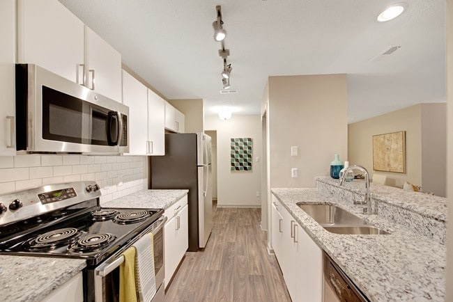 Crosstown at Chapel Hill Apartments