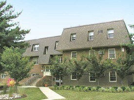 Apartments at Pine Brook