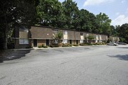 Lakeside Reserve Apartments
