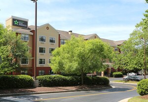 Furnished Studio – Atlanta - Perimeter - C... Apartments