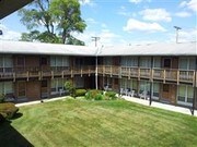 Country House Apartments