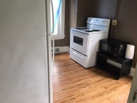 69 S Cumberland St Waynesburg PA Apartments