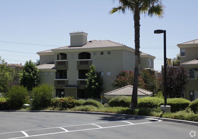 Vista Real Apartment Homes Rentals Mission Viejo, CA
