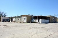 2600 S Flores St Apartments