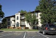 Delrado Apartments