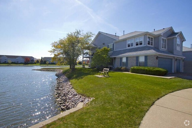 Brookdale Lakes Apartments