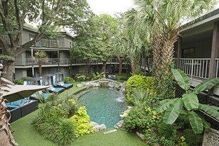 Le Parc Apartments