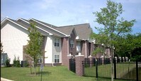 Peaks at Hot Springs Apartments