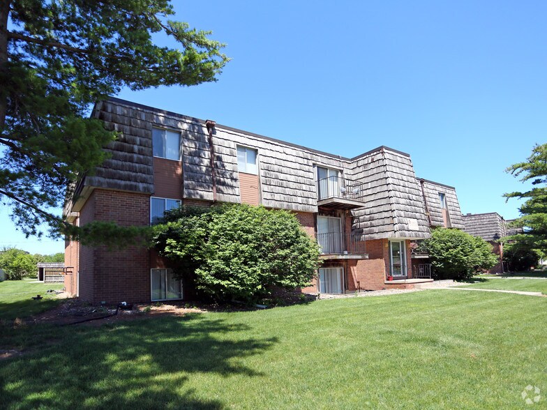 Lake Shore Place Rentals Ankeny, IA