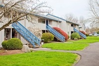 Woodland Creek Apartments