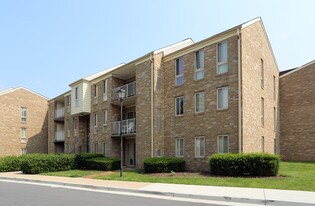 Elmwood Terrace / Hunters Glen Apartments