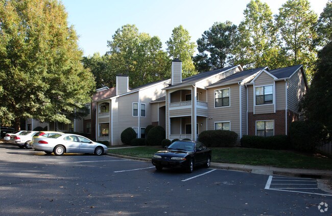 Amberwood at Lochmere Apartments