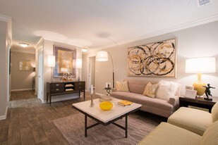 Spalding Bridge Apartments