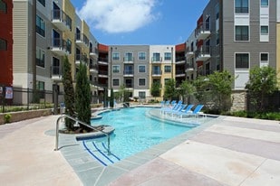 Elysian at Mueller Apartments
