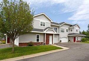 Lake Hazeltine Woods Apartments