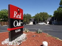 Red Oak Apartments