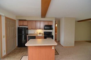 2829 Moland St Madison WI Apartments
