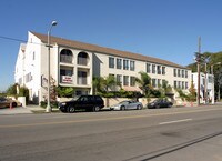 405 Culver Apartments